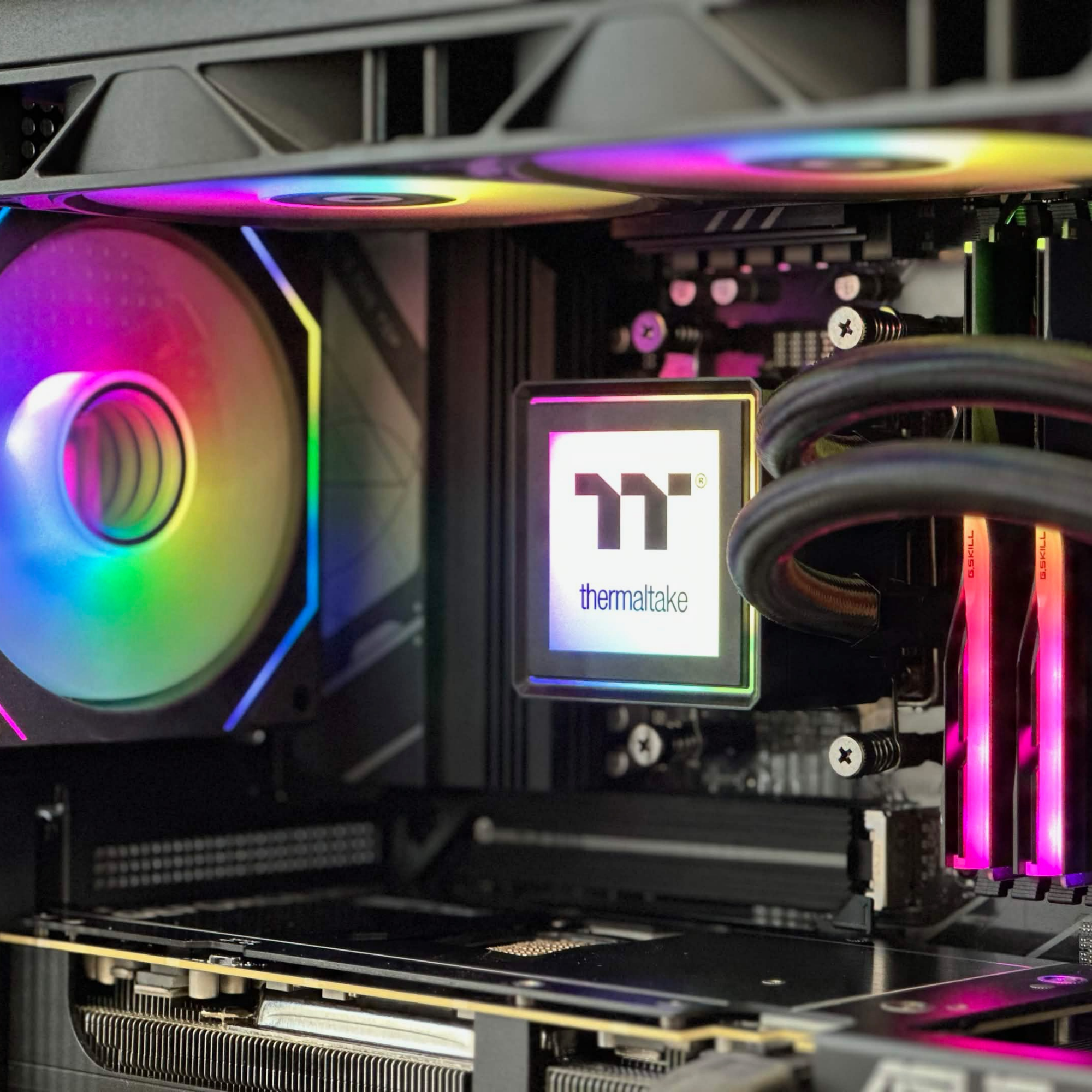 RTX 5080 Gaming PC – AMD Ryzen 7 7800X3D, 32GB DDR5, 2TB SSD, RGB Liquid Cooled Desktop, Win 11 Pro