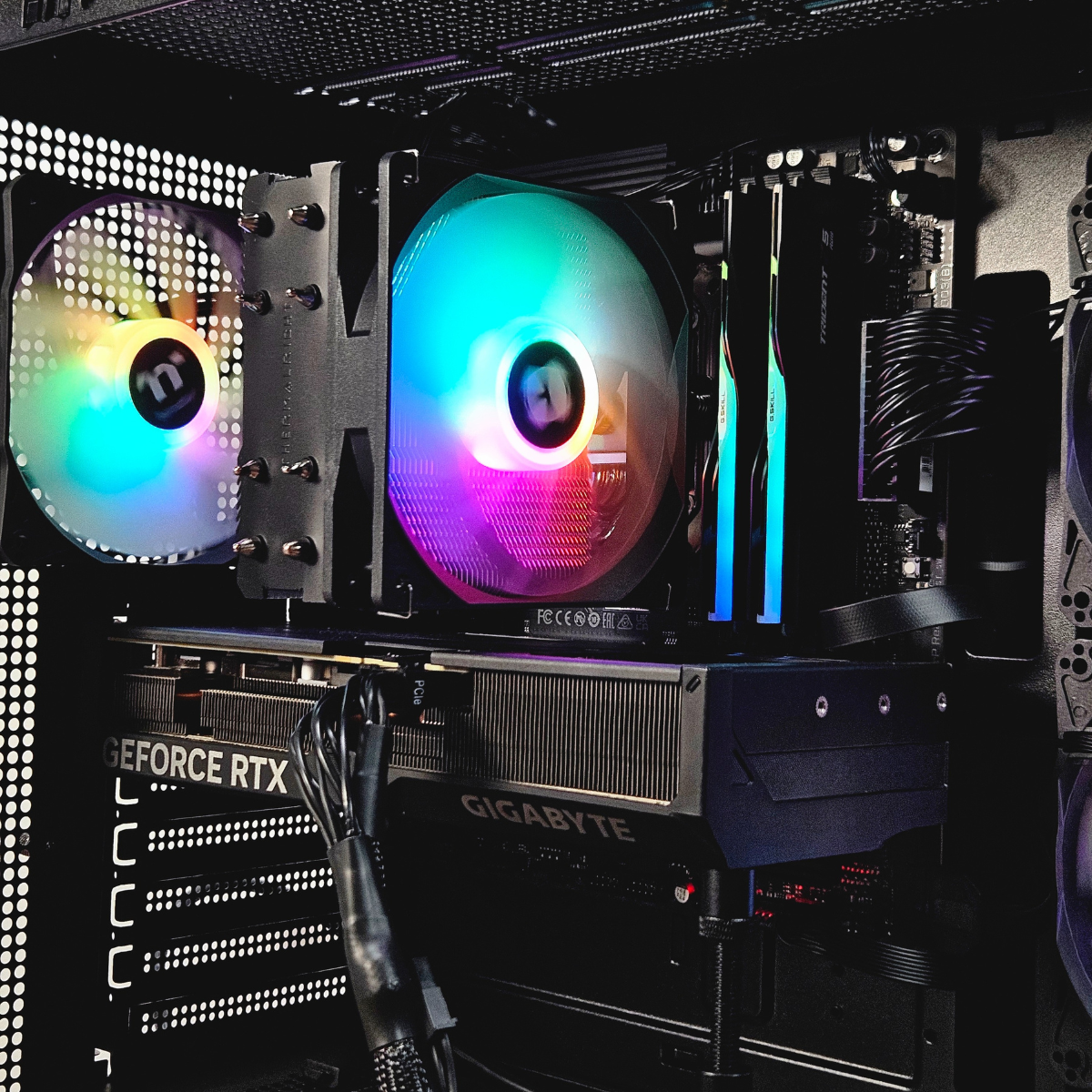 Bespoke Gaming PC - Ryzen 7 9800X3D - RTX 5070Ti - 32GB DDR5 - 2TB SSD - 850W Power Supply - Windows 11 Pro - Keyboard & Mouse - AI & VR Ready