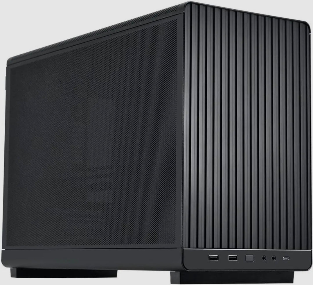 Custom Mini PC - Ryzen 7 7800X3D - RX9070XT - 2TB SSD - 2TB HDD - 32GB DDR5